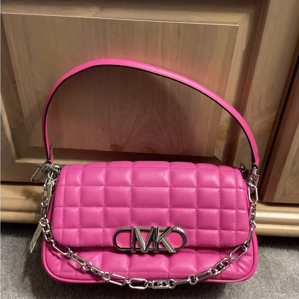 Authentic Michael Kors Bag - Picture 1 of 8
